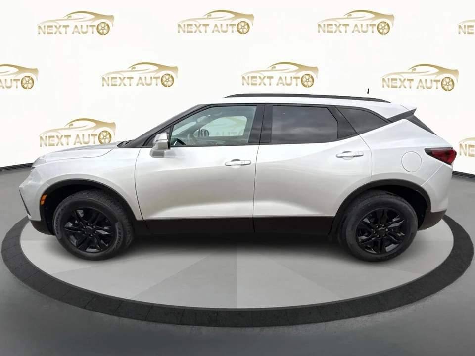 2022 Chevrolet Blazer - Image 2 of 12