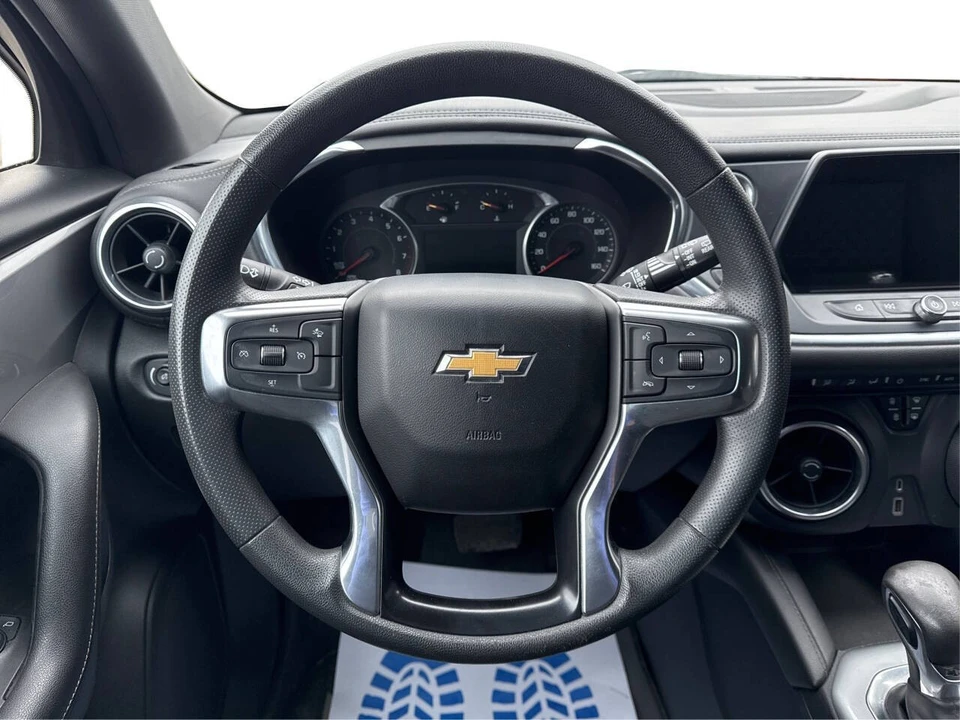2022 Chevrolet Blazer - Image 19 of 21
