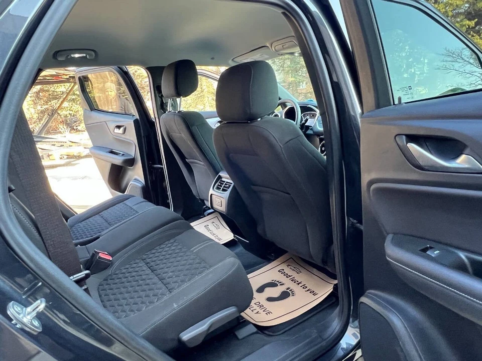 2022 Chevrolet Blazer - Image 18 of 21