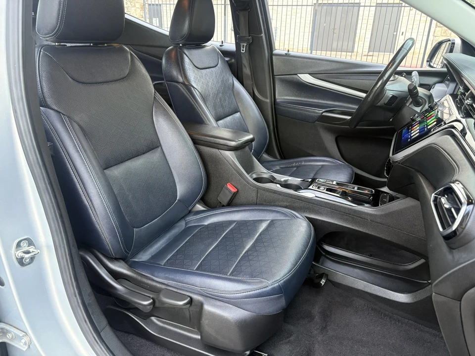 2022 Chevrolet - Image 20 of 28