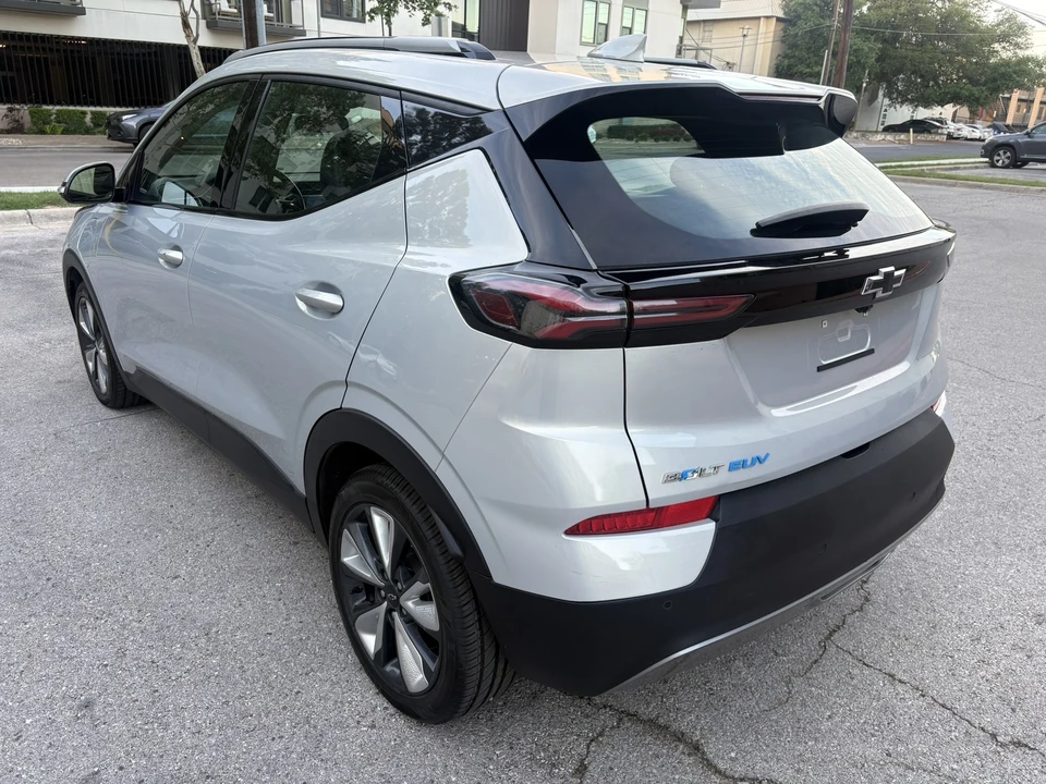 2022 Chevrolet - Image 6 of 28