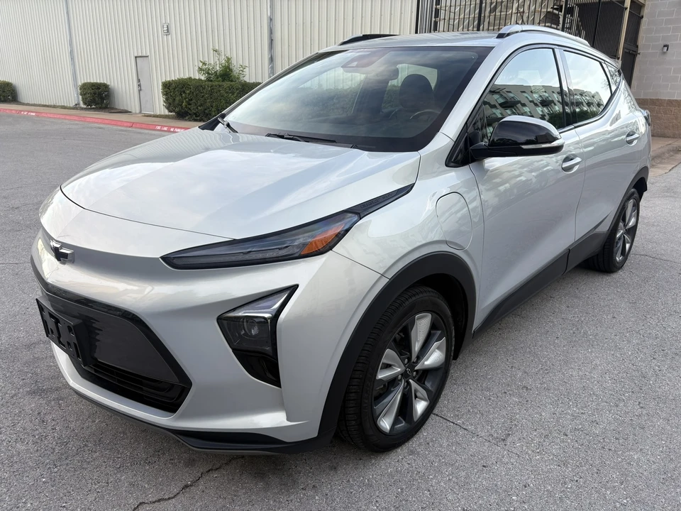 2022 Chevrolet - Image 4 of 28