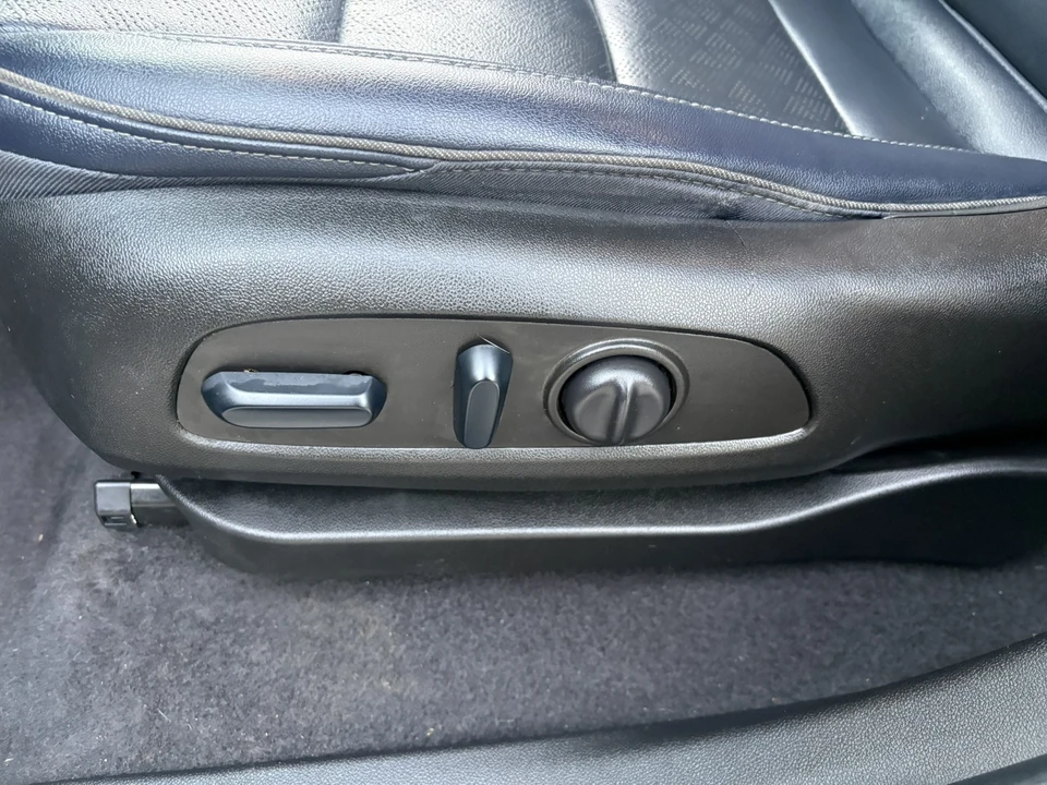 2022 Chevrolet - Image 17 of 28