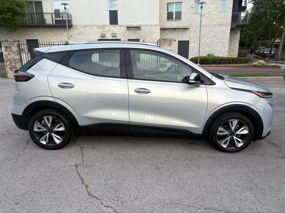 2022 Chevrolet - Image 11 of 28
