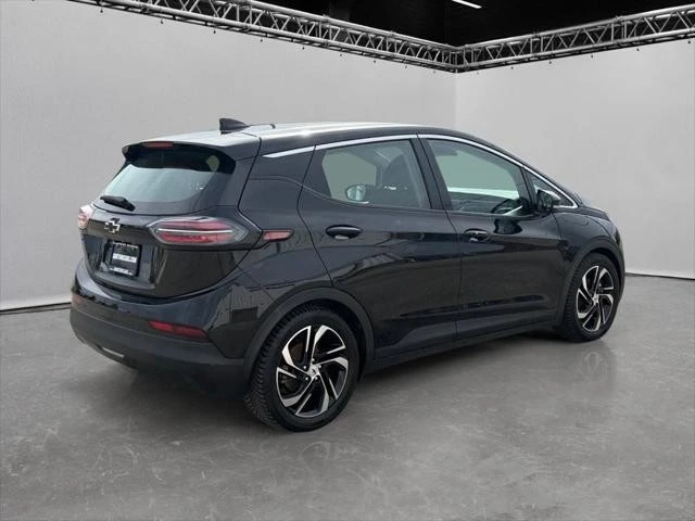 2022 Chevrolet - Image 2 of 25