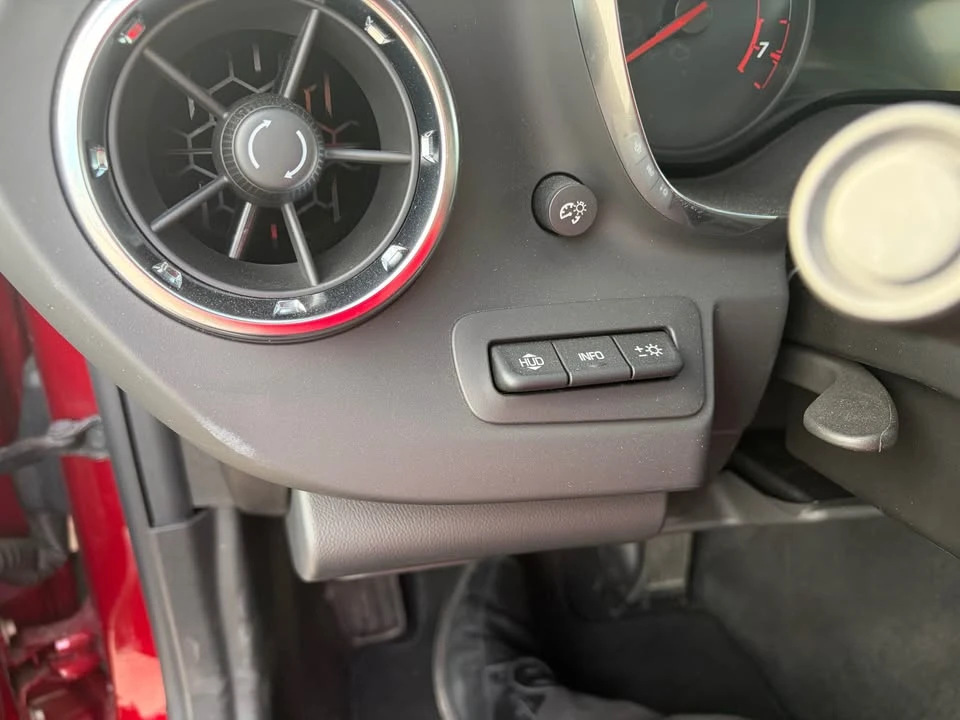 2022 Chevrolet Camaro 6th Gen - Image 11 of 20