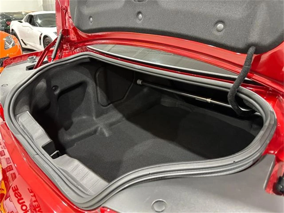 2022 Chevrolet Camaro 6th Gen - Image 23 of 30