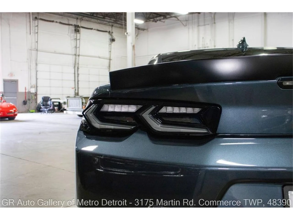 2022 Chevrolet Camaro 6th Gen - Image 7 of 31