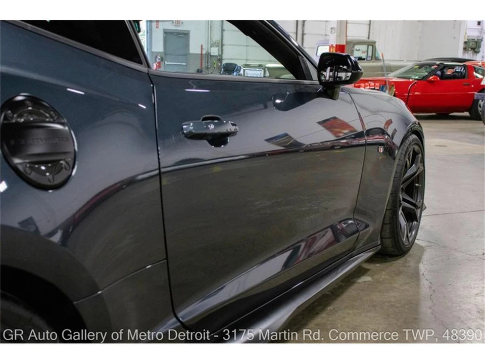 2022 Chevrolet Camaro 6th Gen - Image 25 of 31