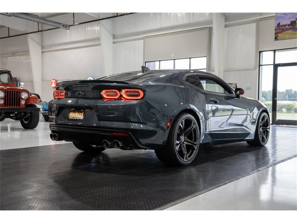 2022 Chevrolet Camaro 6th Gen - Image 9 of 31