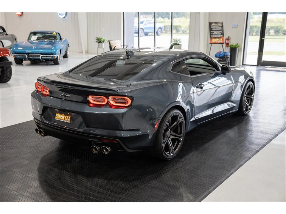2022 Chevrolet Camaro 6th Gen - Image 10 of 31