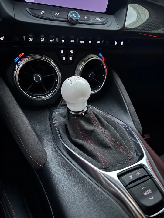 2022 Chevrolet Camaro 6th Gen - Image 15 of 18