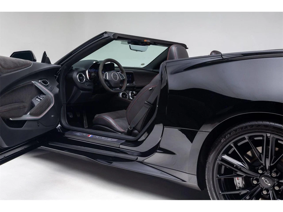 2022 Chevrolet Camaro 6th Gen - Image 27 of 31