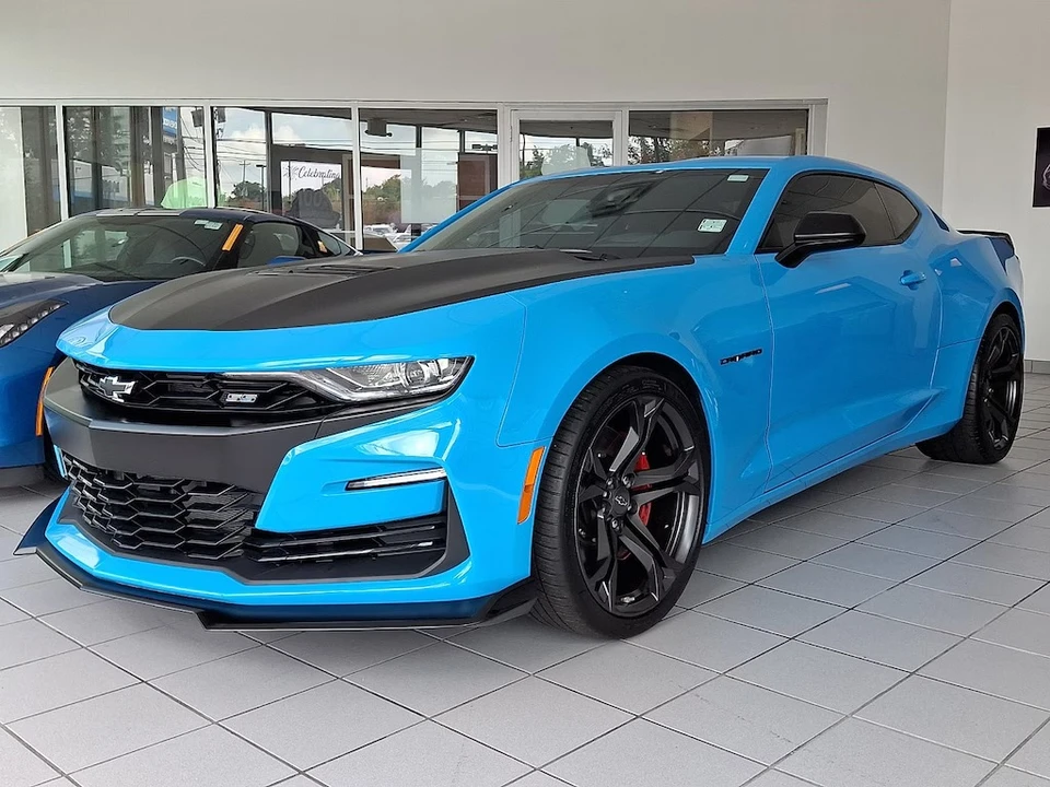 2022 Chevrolet Camaro SS 6th Gen - Image 2 of 31