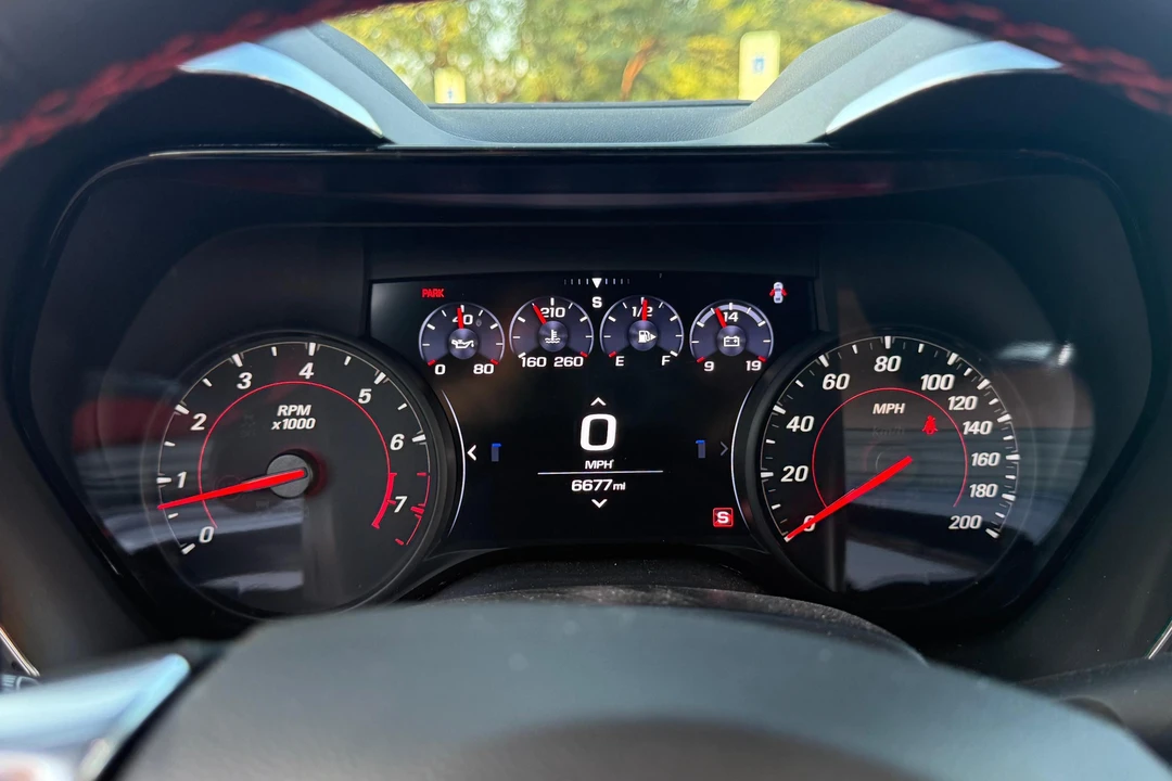 2022 Chevrolet Camaro SS 6th Gen - Image 25 of 31