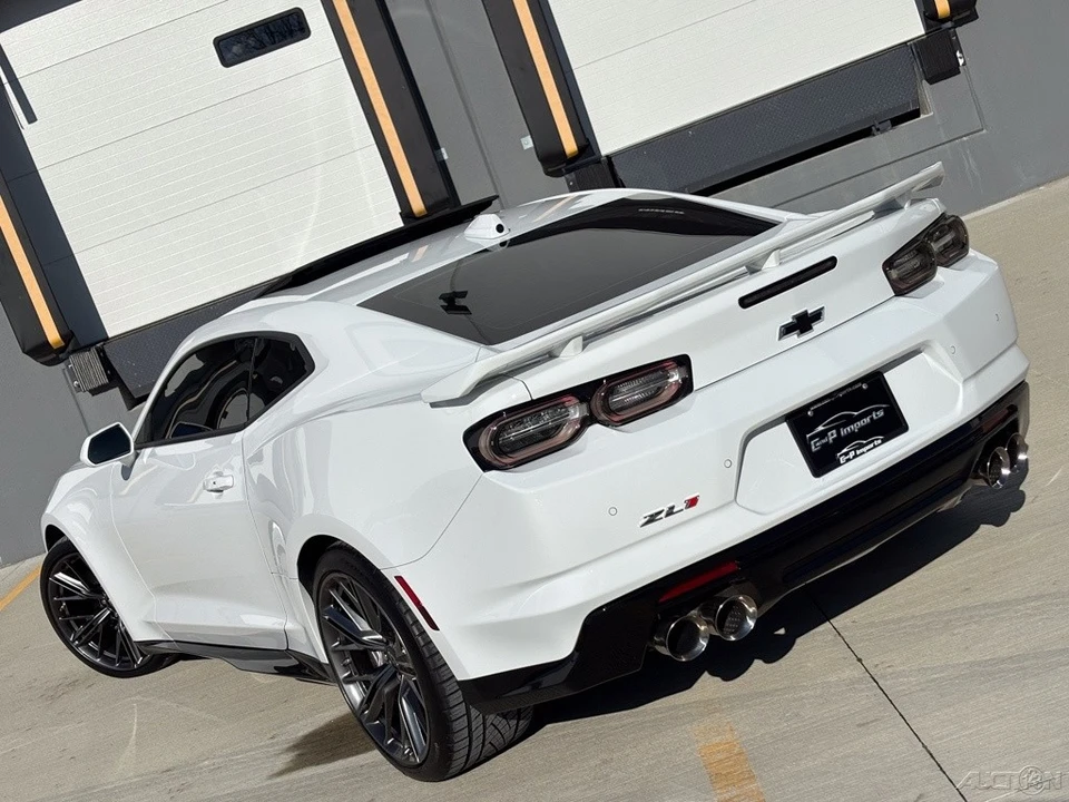 2022 Chevrolet Camaro ZL1 6th Gen - Image 21 of 21
