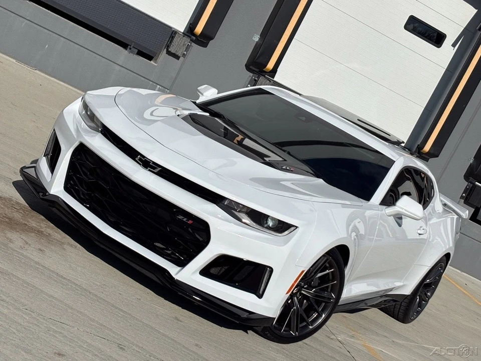2022 Chevrolet Camaro ZL1 6th Gen - Image 10 of 21