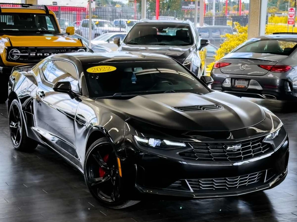 2022 Chevrolet Camaro 6th Gen - Image 2 of 21