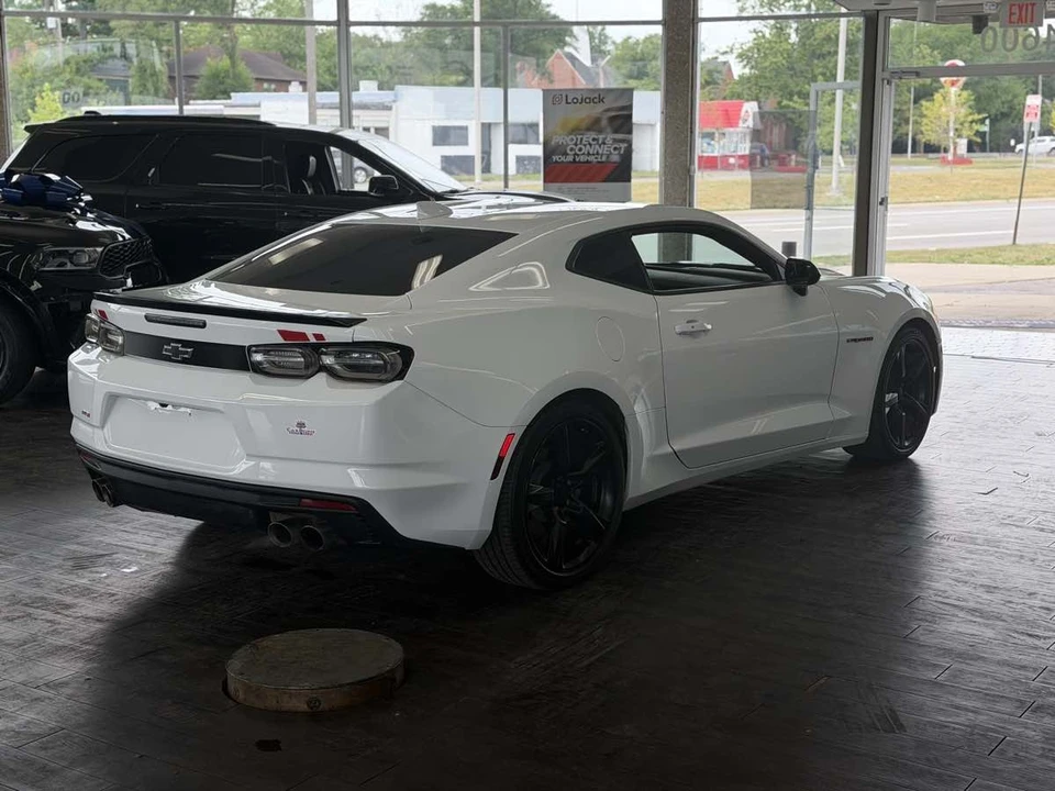2022 Chevrolet Camaro 6th Gen - Image 8 of 31