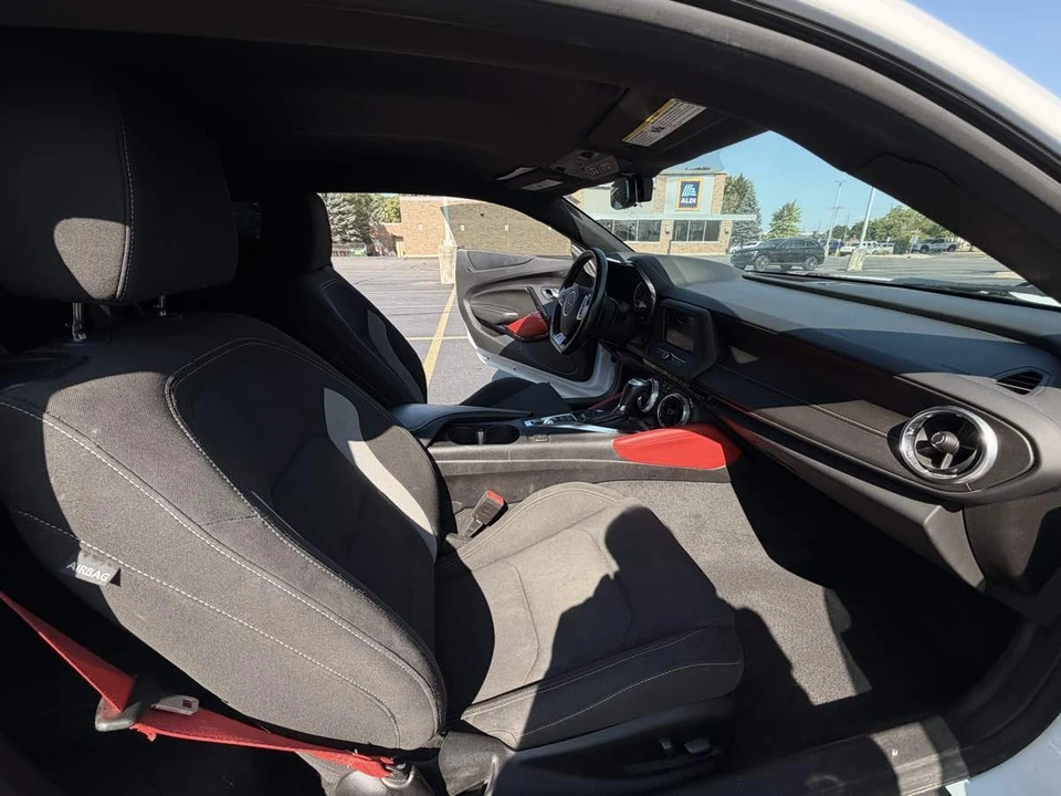 2022 Chevrolet Camaro 6th Gen - Image 15 of 24