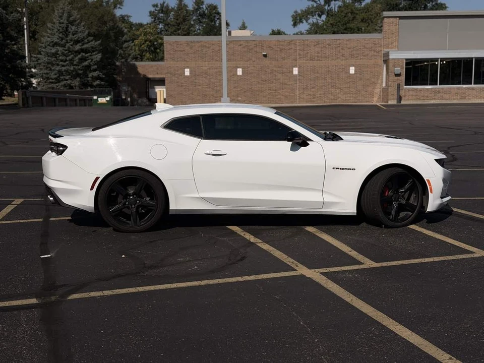 2022 Chevrolet Camaro 6th Gen - Image 5 of 24