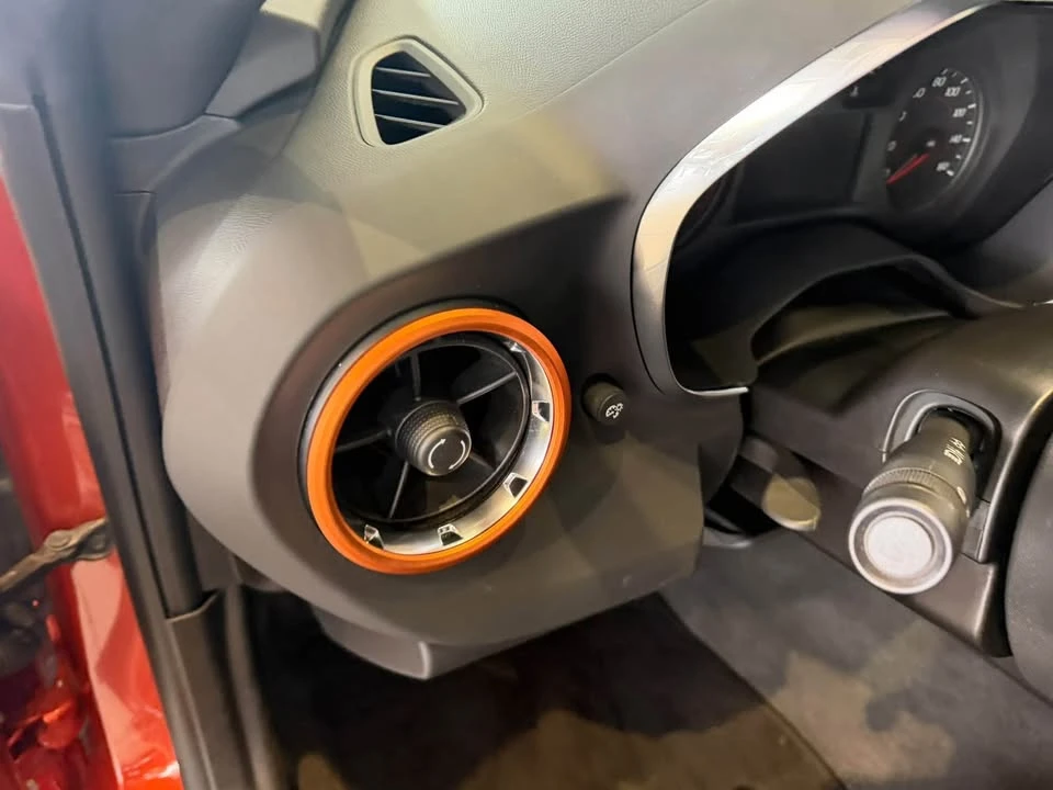 2022 Chevrolet Camaro 6th Gen - Image 13 of 18