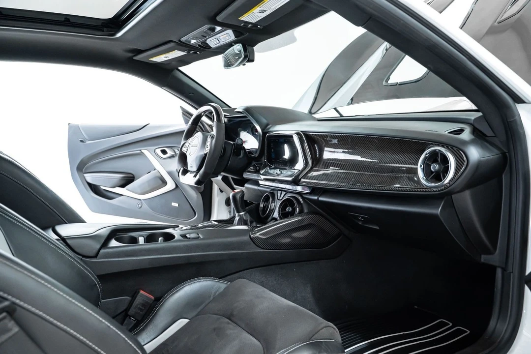 2022 Chevrolet Camaro 6th Gen - Image 25 of 31