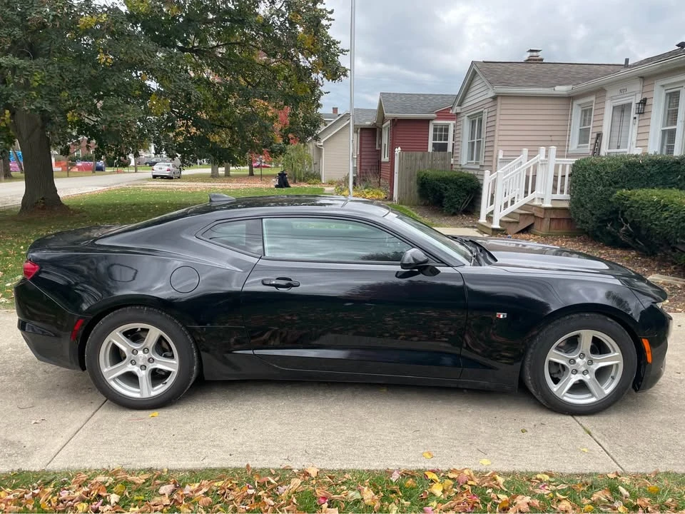 2022 Chevrolet Camaro - Image 3 of 9