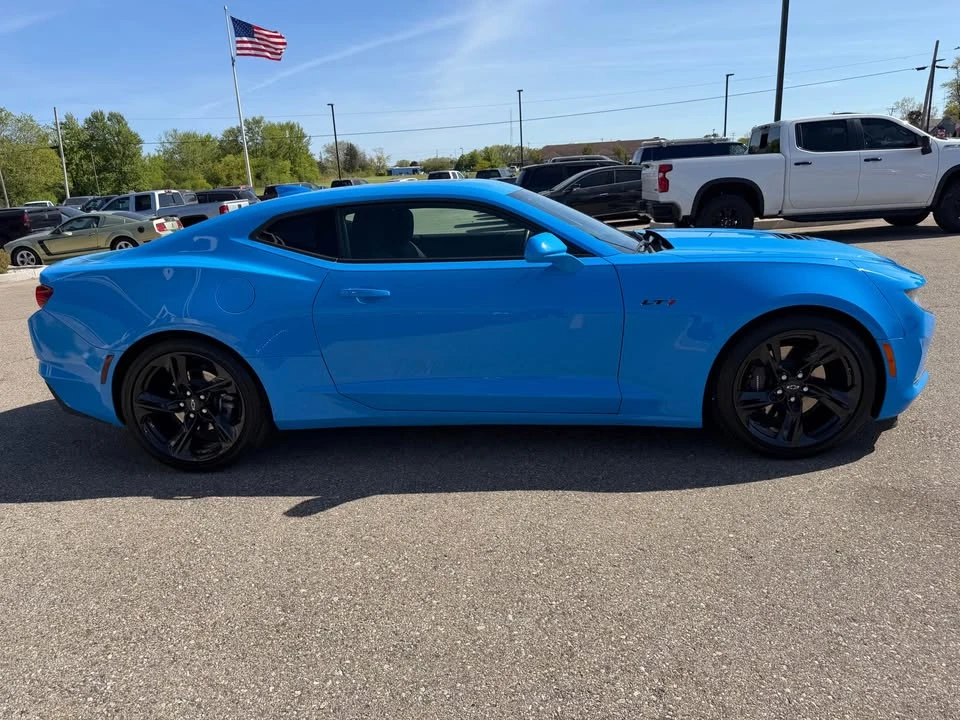 2022 Chevrolet Camaro 6th Gen - Image 7 of 19