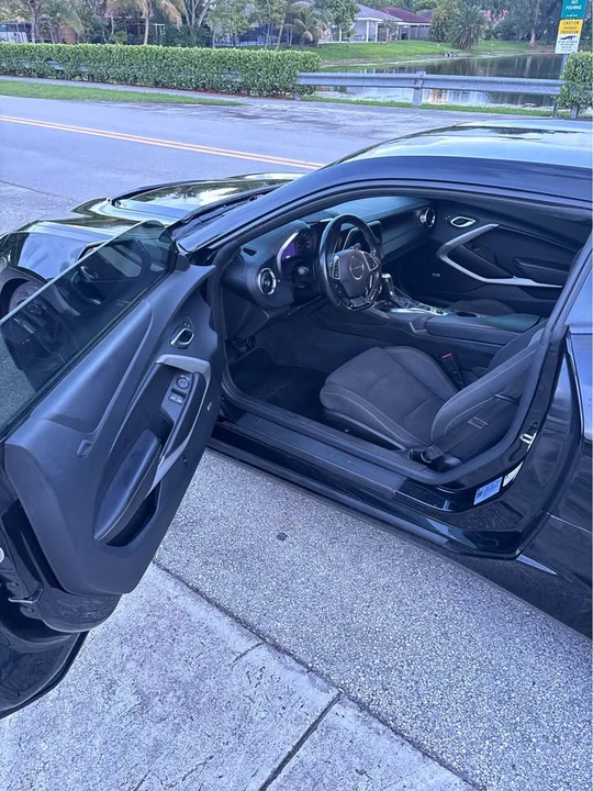 2022 Chevrolet Camaro 6th Gen - Image 10 of 15