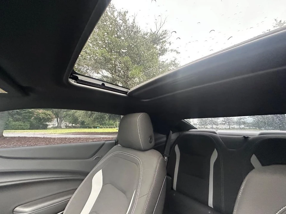2022 Chevrolet Camaro 6th Gen - Image 16 of 21