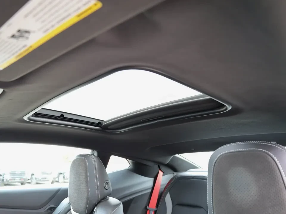 2022 Chevrolet Camaro 6th Gen - Image 16 of 20