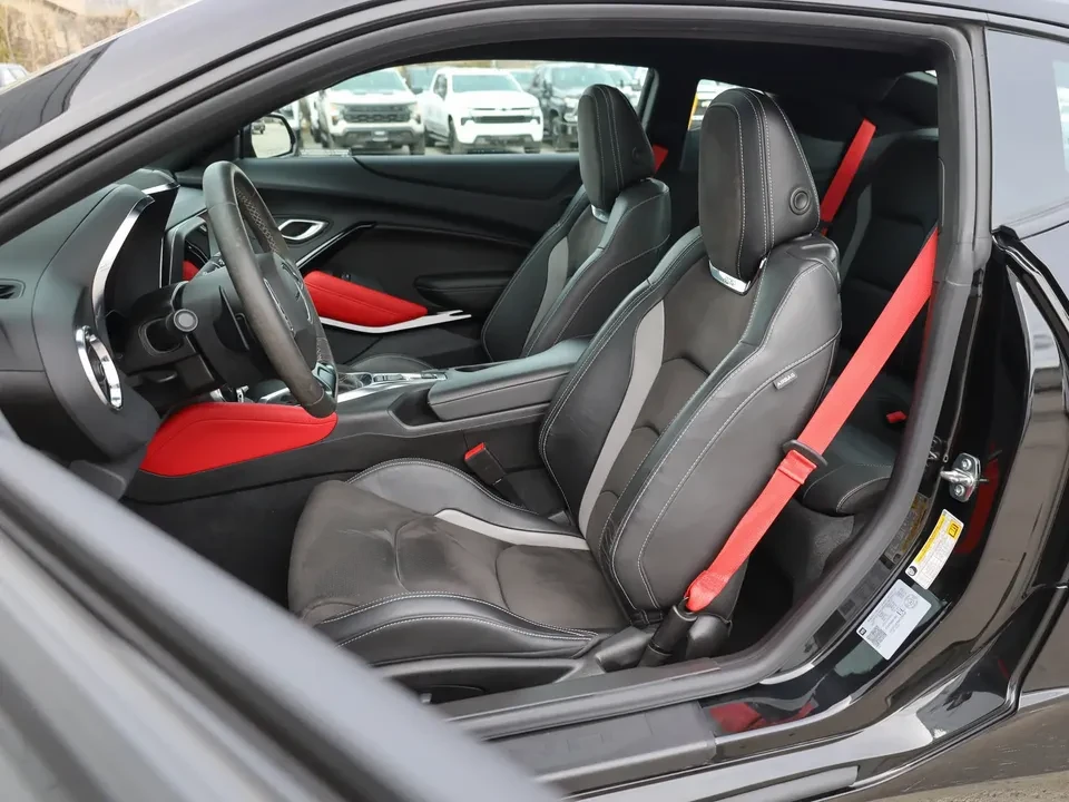 2022 Chevrolet Camaro 6th Gen - Image 15 of 20