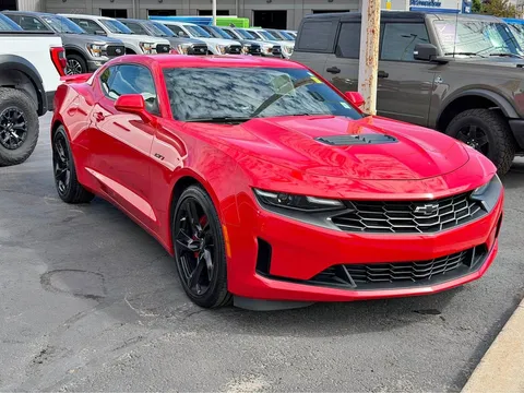 2022 Chevrolet Camaro LT1 RWD 2D Coupe