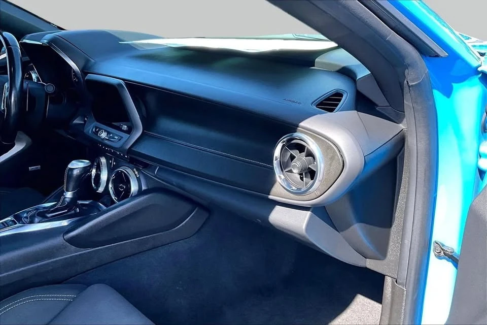 2022 Chevrolet Camaro 6th Gen - Image 15 of 20