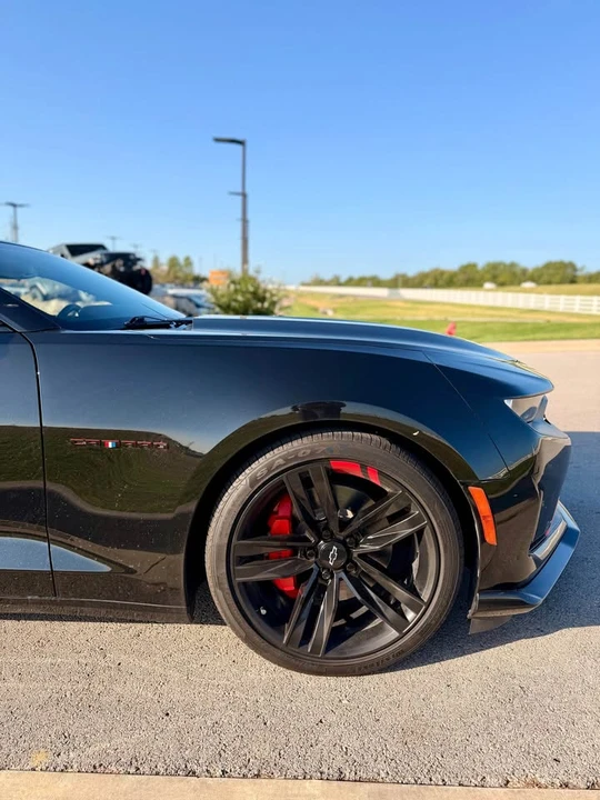 2022 Chevrolet Camaro 6th Gen - Image 2 of 15