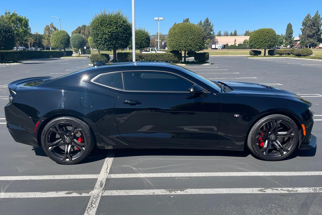 2022 Chevrolet Camaro SS 6th Gen - Image 3 of 31