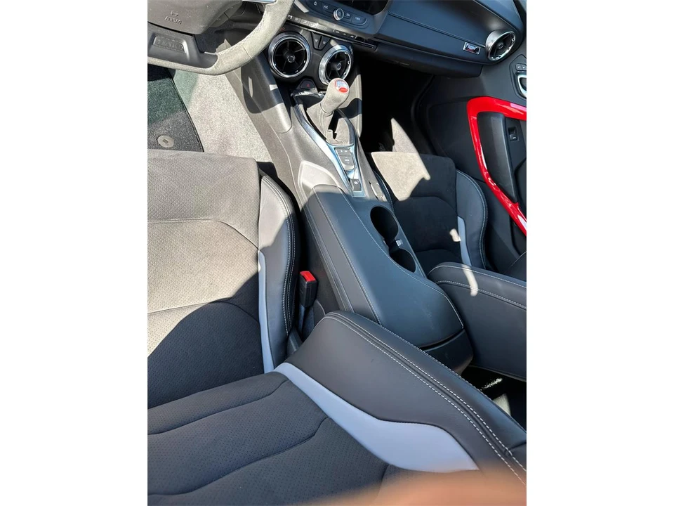 2022 Chevrolet Camaro - Image 15 of 22