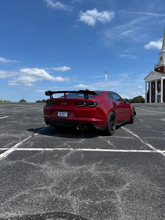 2022 Chevrolet Camaro ZL1 6th Gen - Image 4 of 10