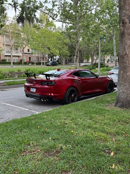 2022 Chevrolet Camaro ZL1 6th Gen - Image 3 of 10