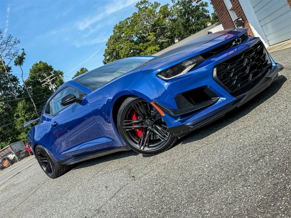 2022 Chevrolet Camaro ZL1 6th Gen - Image 26 of 31
