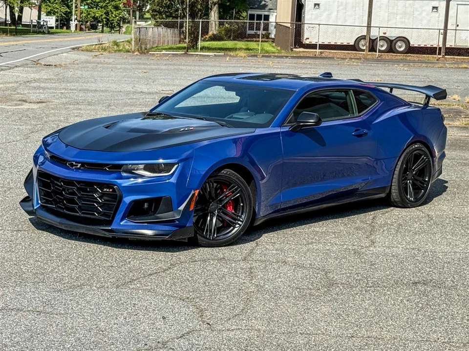 2022 Chevrolet Camaro ZL1 6th Gen - Image 8 of 31
