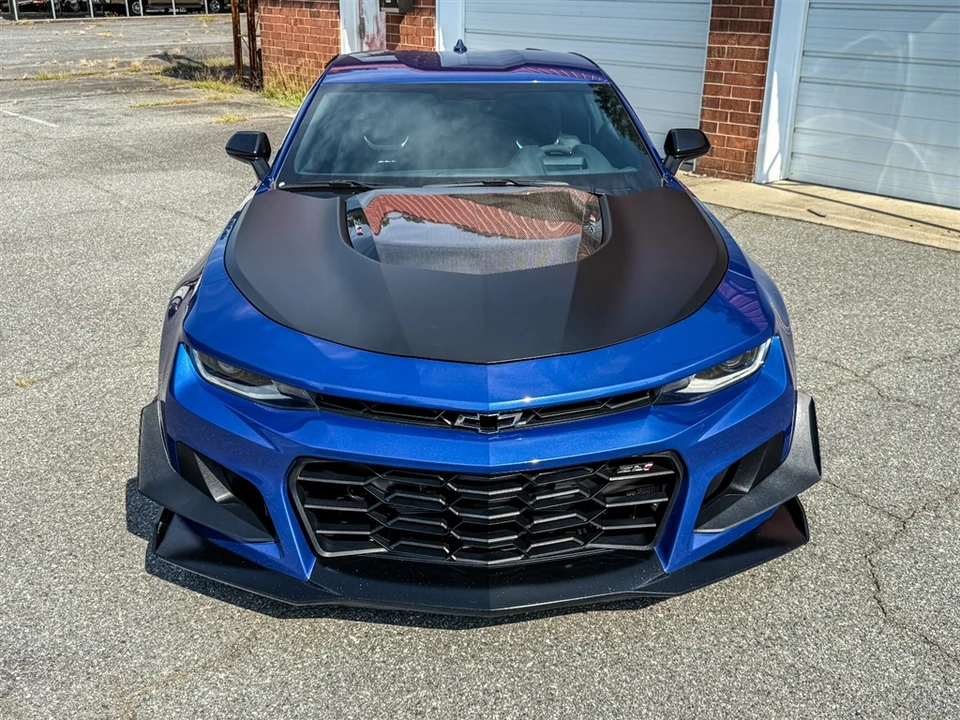 2022 Chevrolet Camaro ZL1 6th Gen - Image 9 of 31