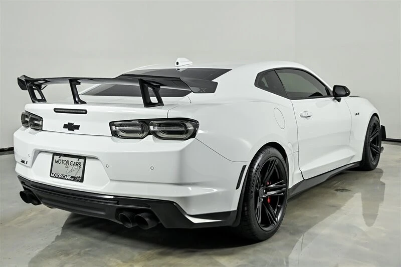 2022 Chevrolet Camaro SS 6th Gen - Image 9 of 31