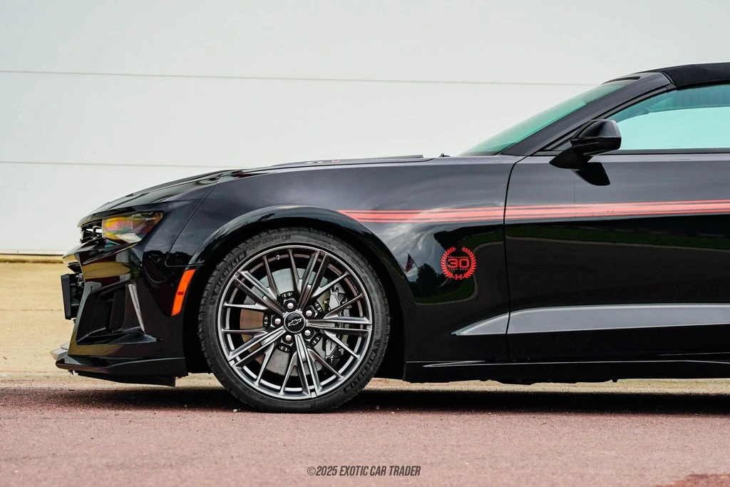 2022 Chevrolet Camaro ZL1 6th Gen - Image 4 of 24