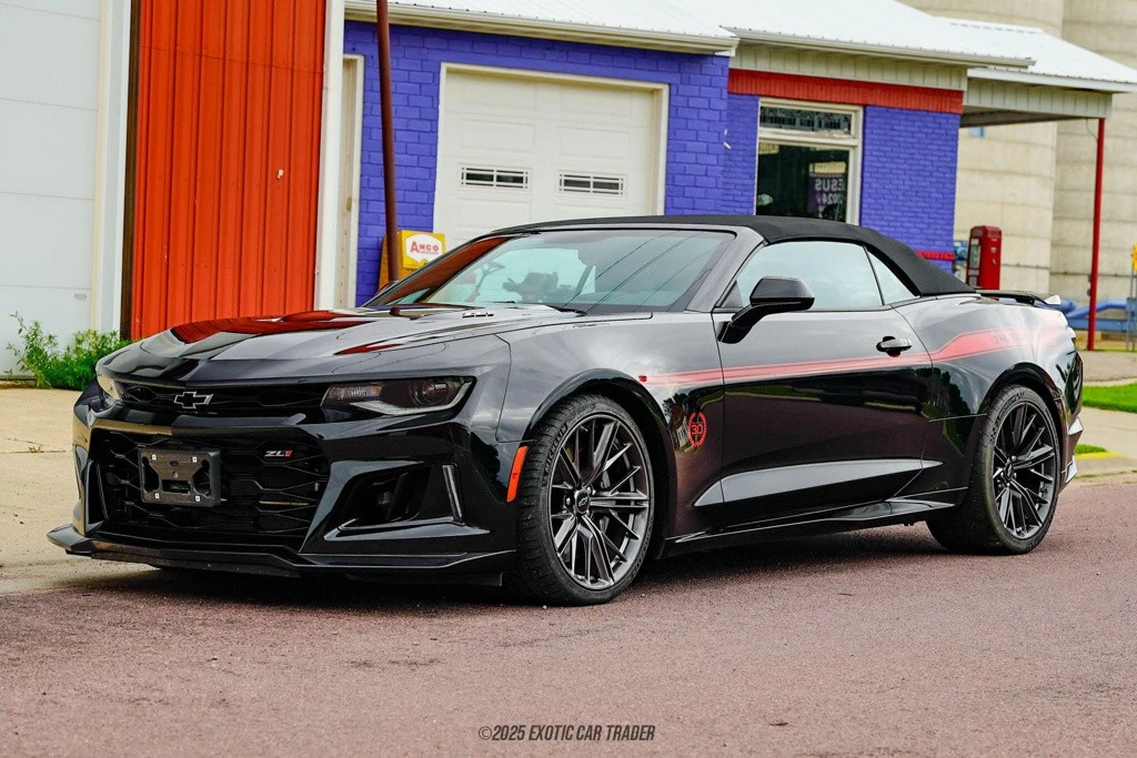 2022 Chevrolet Camaro ZL1 6th Gen - Image 15 of 24