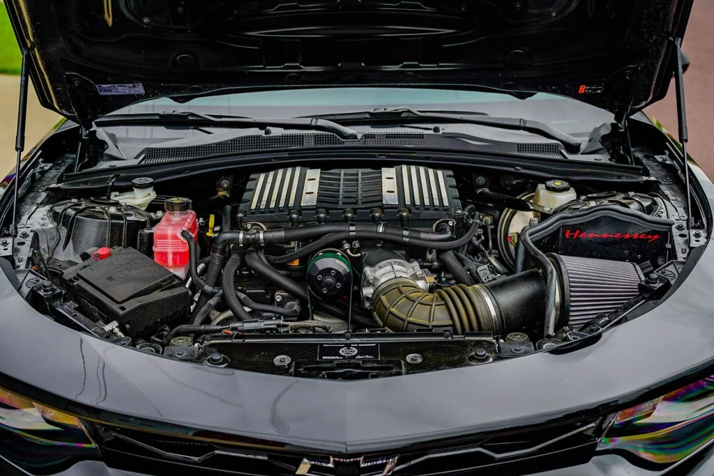 2022 Chevrolet Camaro ZL1 6th Gen - Image 18 of 24
