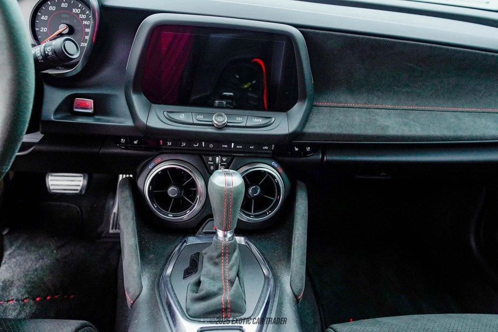2022 Chevrolet Camaro ZL1 6th Gen - Image 23 of 24