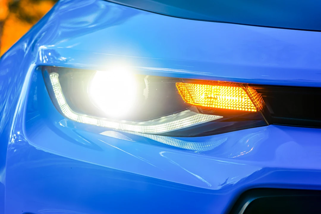 2022 Chevrolet Camaro ZL1 6th Gen - Image 14 of 31