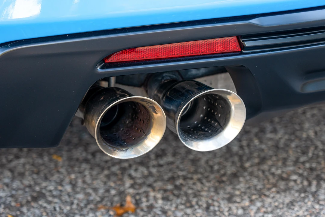 2022 Chevrolet Camaro ZL1 6th Gen - Image 27 of 31